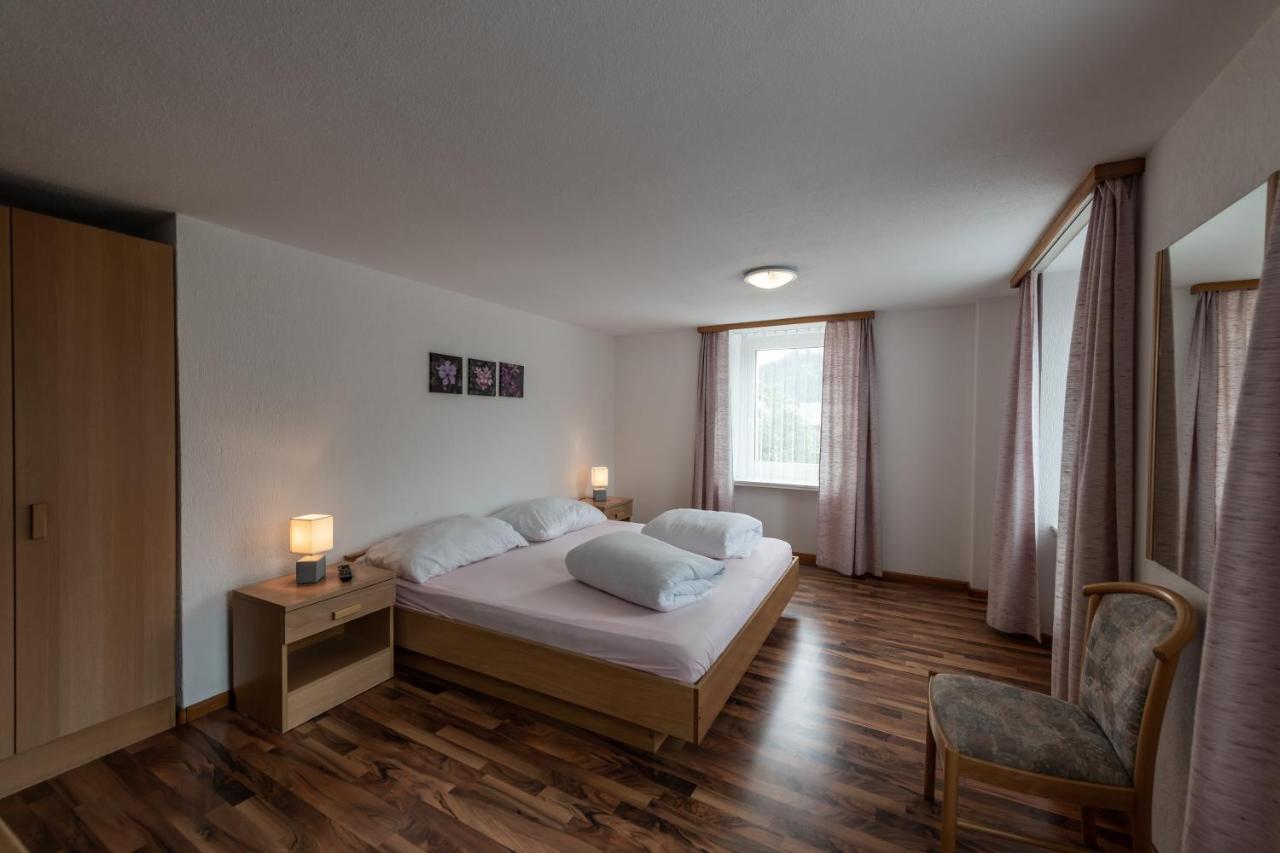 Hotel Greina Rabius ภายนอก รูปภาพ