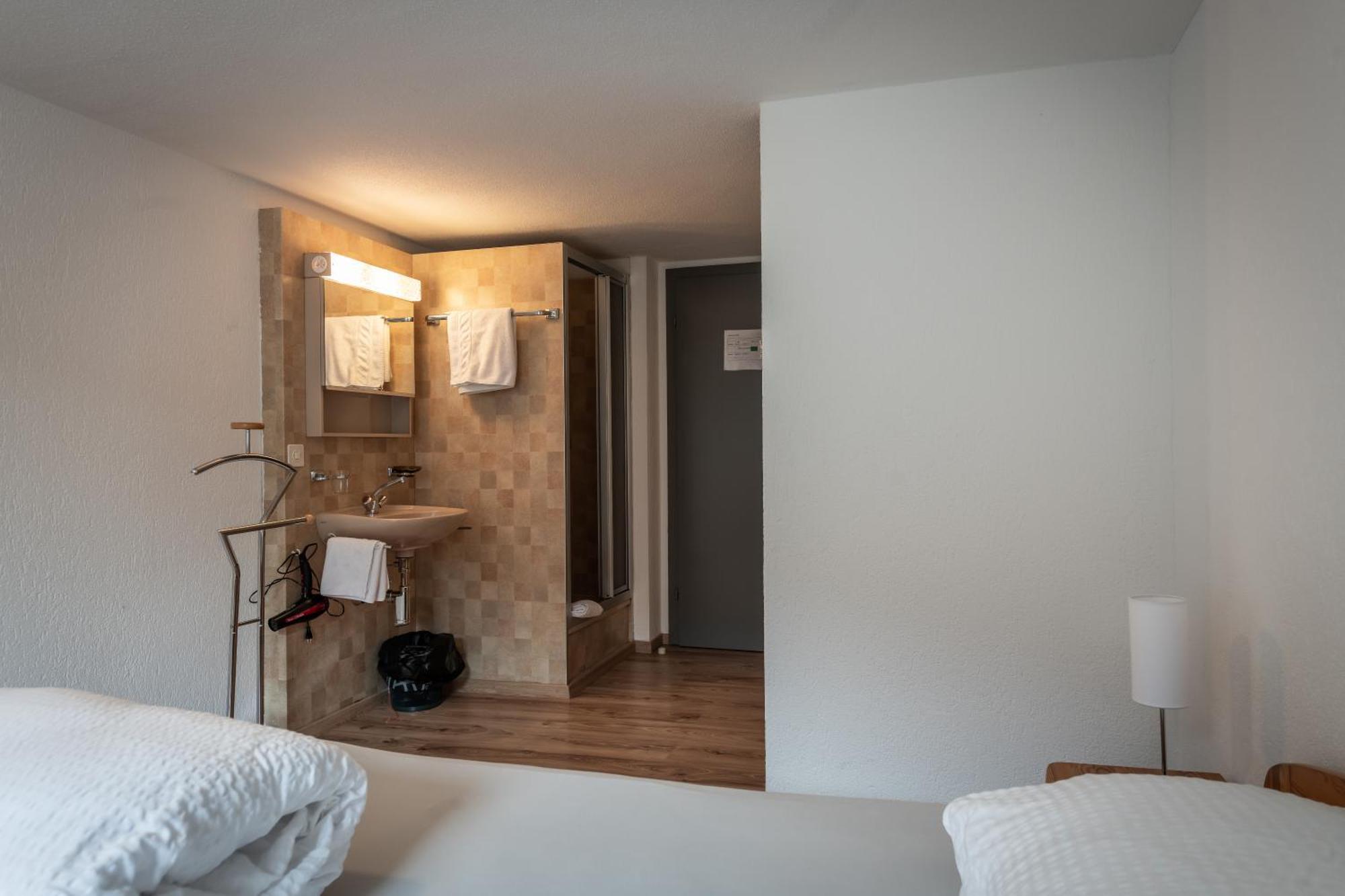 Hotel Greina Rabius ภายนอก รูปภาพ
